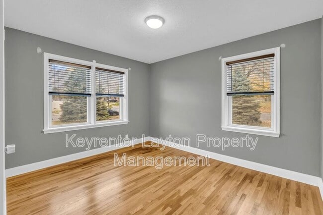 Building Photo - 1687 Rushton St