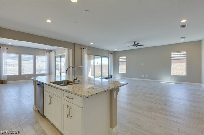 Building Photo - 11822 Spadari Ct