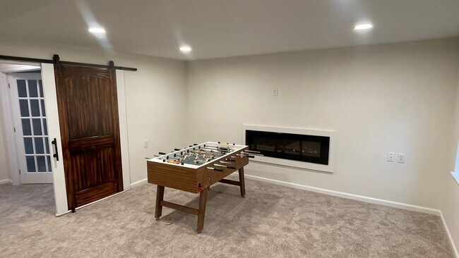 Building Photo - 3460 Bexley Dr