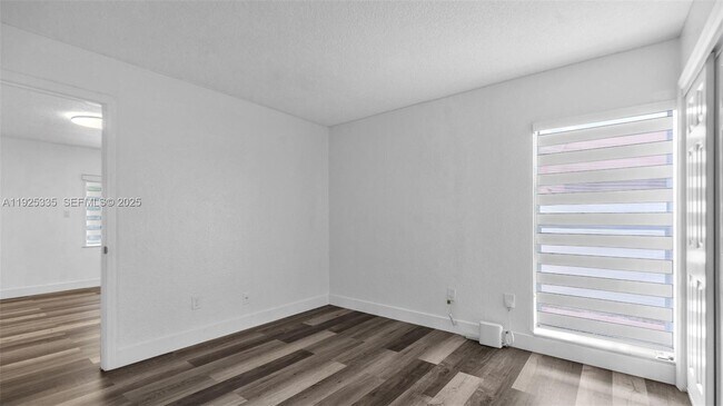 Building Photo - 11421 SW 84th St