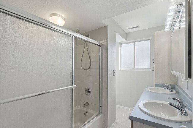 Building Photo - $2,145.95, 4-bed, 2-bath, located in Colorado Springs with WAIVED APPLICATION FEES