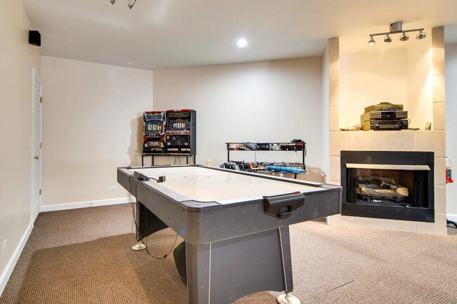 Building Photo - 30W777 Shoe Factory Rd