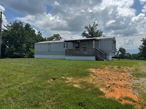 Building Photo - 2 Bedroom 1 Bath Mobile Home located in Gr...
