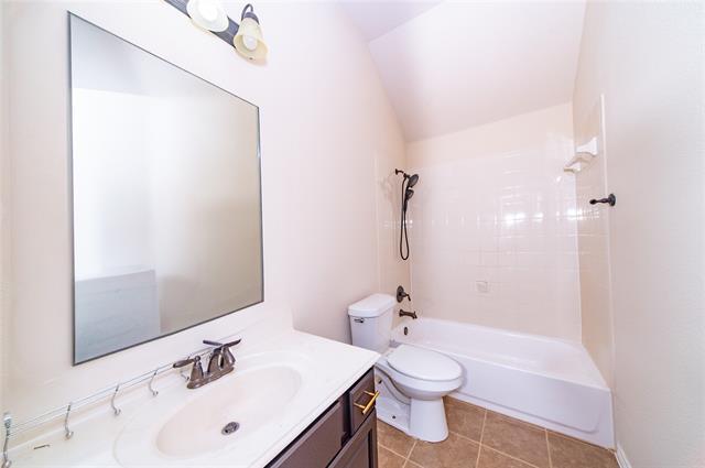 Building Photo - 403 Bellflower Ct