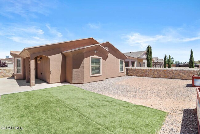 Building Photo - 7000 Long Meadow Dr