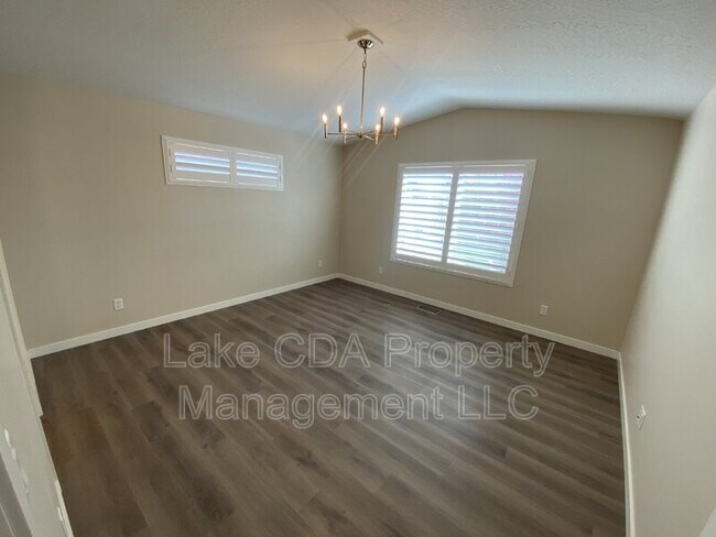 Building Photo - 6888 N Proust Dr