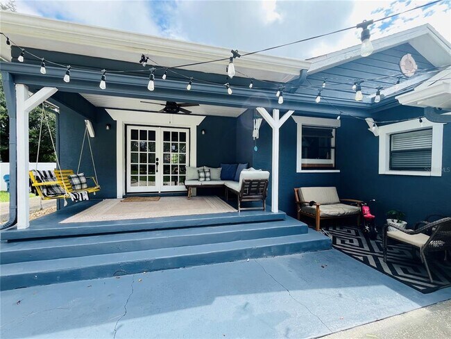 Building Photo - 16084 Stur St