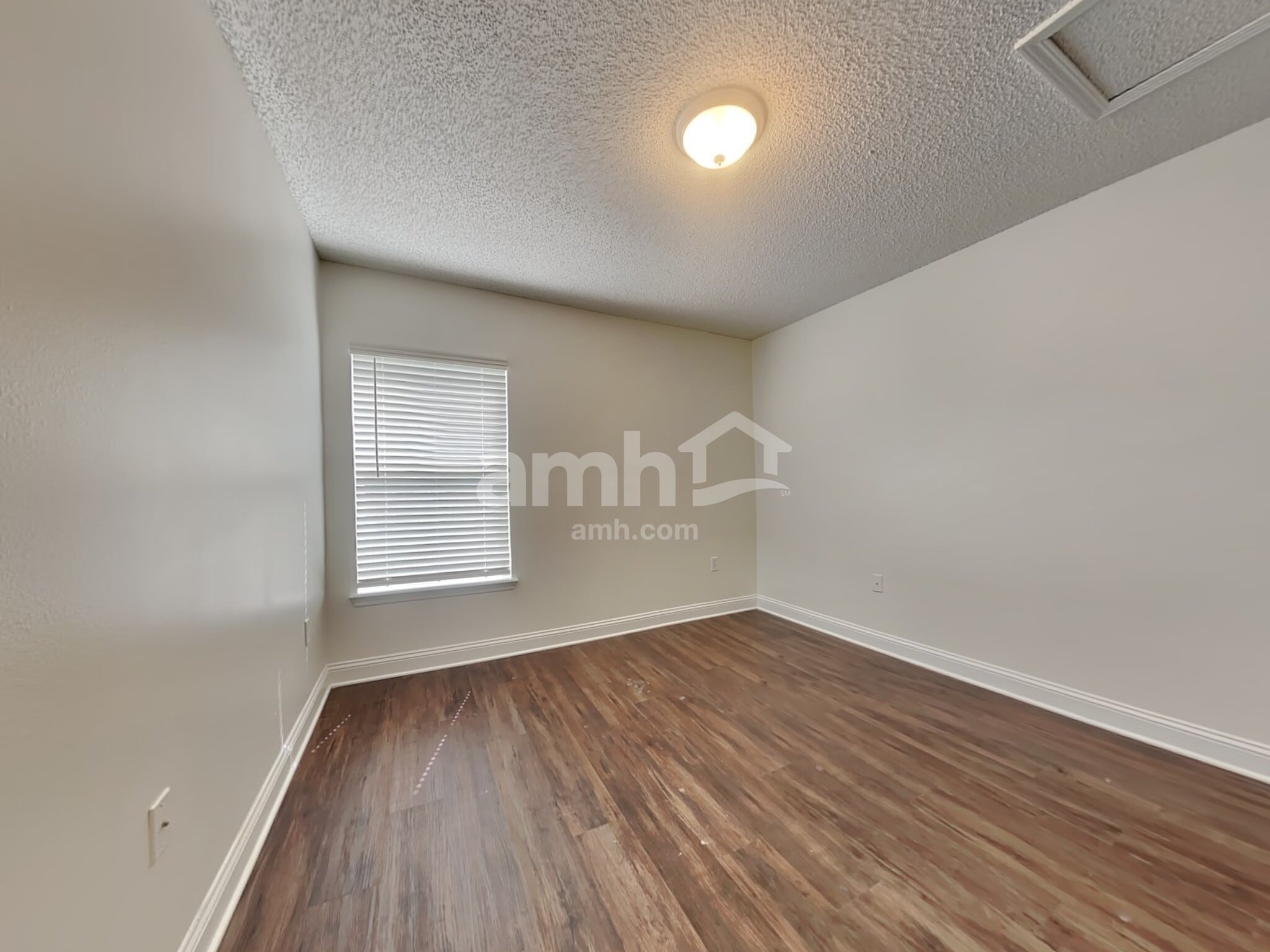 Building Photo - 9140 Raptor Drive