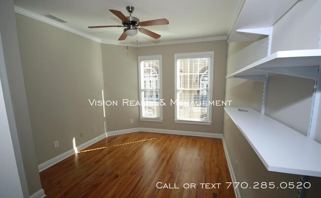 Building Photo - 829 Clifton Heights Ln.- Luxury Townhome
