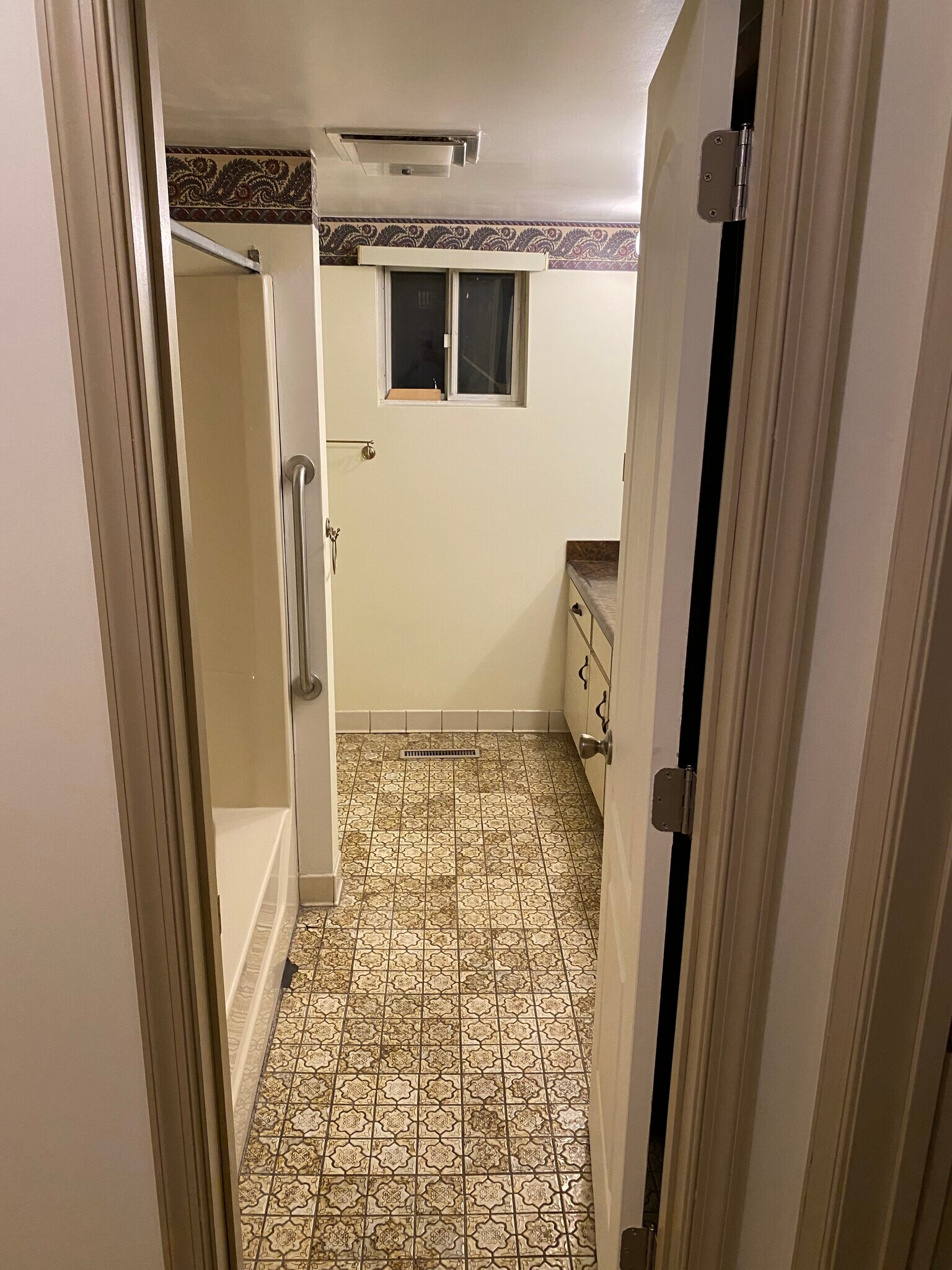 Bathroom - 209 State St