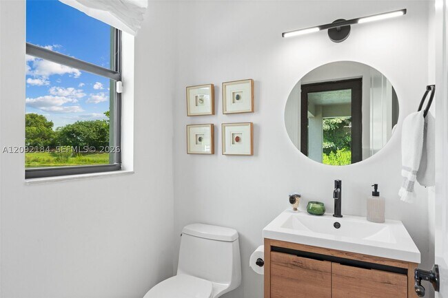Building Photo - 9960 Bay Leaf Ct