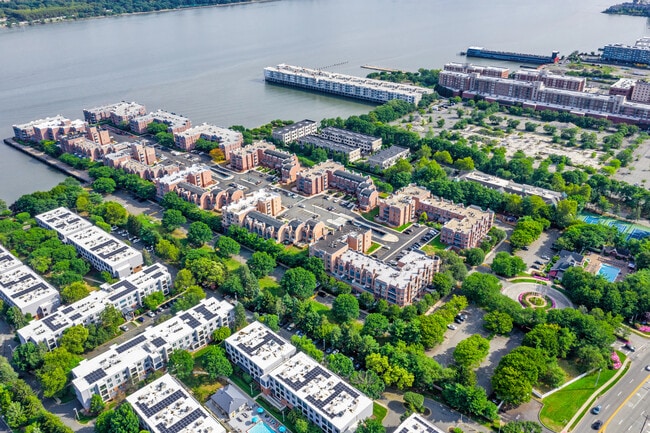 Building Photo - 417 Ellery Ct