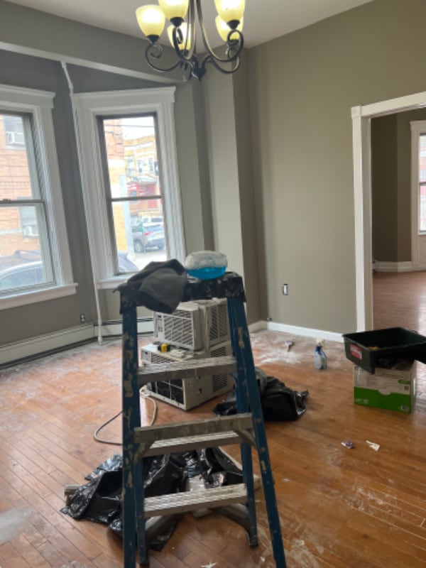 Building Photo - 425 26th St