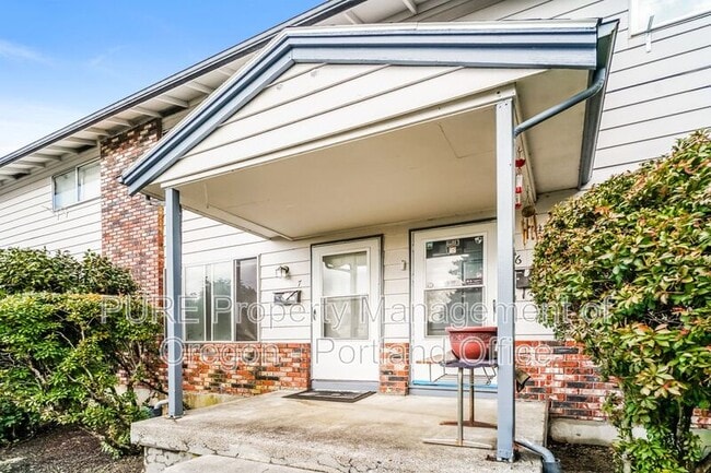 Building Photo - 3510 SE Sherry Ln