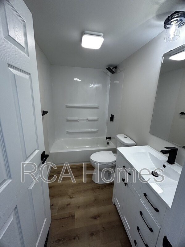 Building Photo - 3449 E 26th St