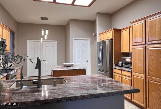 Building Photo - 16924 W Northampton Rd