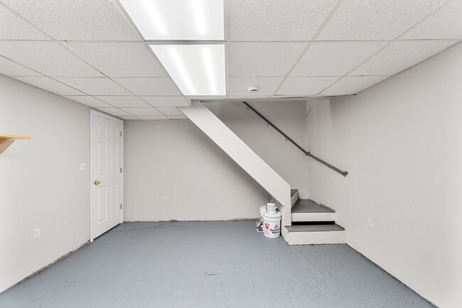 Building Photo - 179 Ocean St