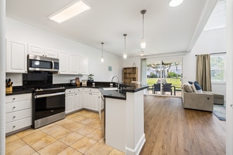 Building Photo - 921027 Koio Dr
