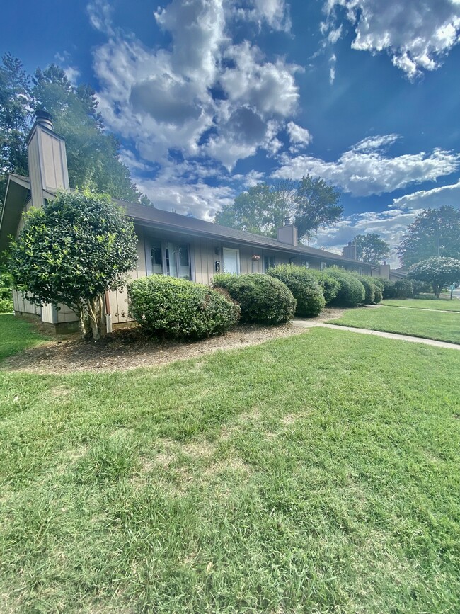 Primary Photo - Colony Garden Apartments