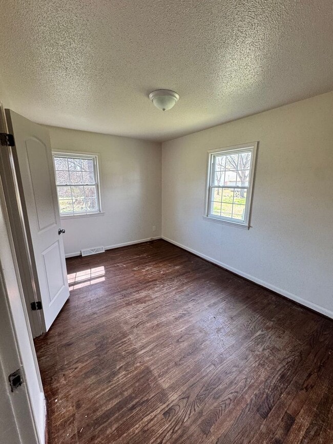 Building Photo - 3/1 House in Shelby, NC