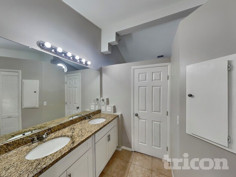 Building Photo - 1005 Cutoff Branch Ct