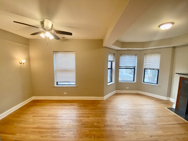 Building Photo - 6557 S Minerva Ave