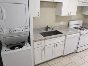 Building Photo - City Heights! RENOVATED 2-Bed, 1-Bath with 
IN UNIT W/D