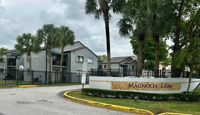 Building Photo - 7405 SW 152nd Ave