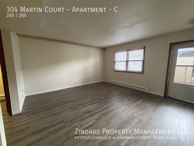 Building Photo - 304 Martin Ct