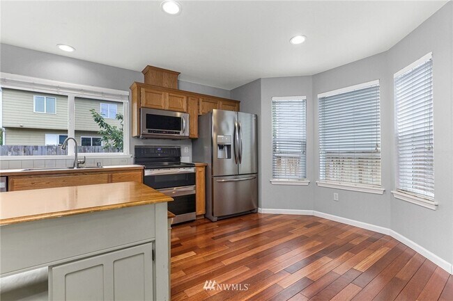 Building Photo - 27616 239th Pl SE