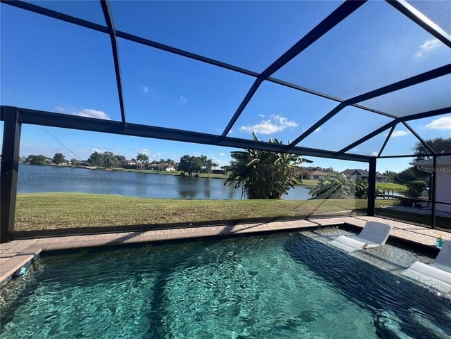 Building Photo - 470 Strasburg Dr