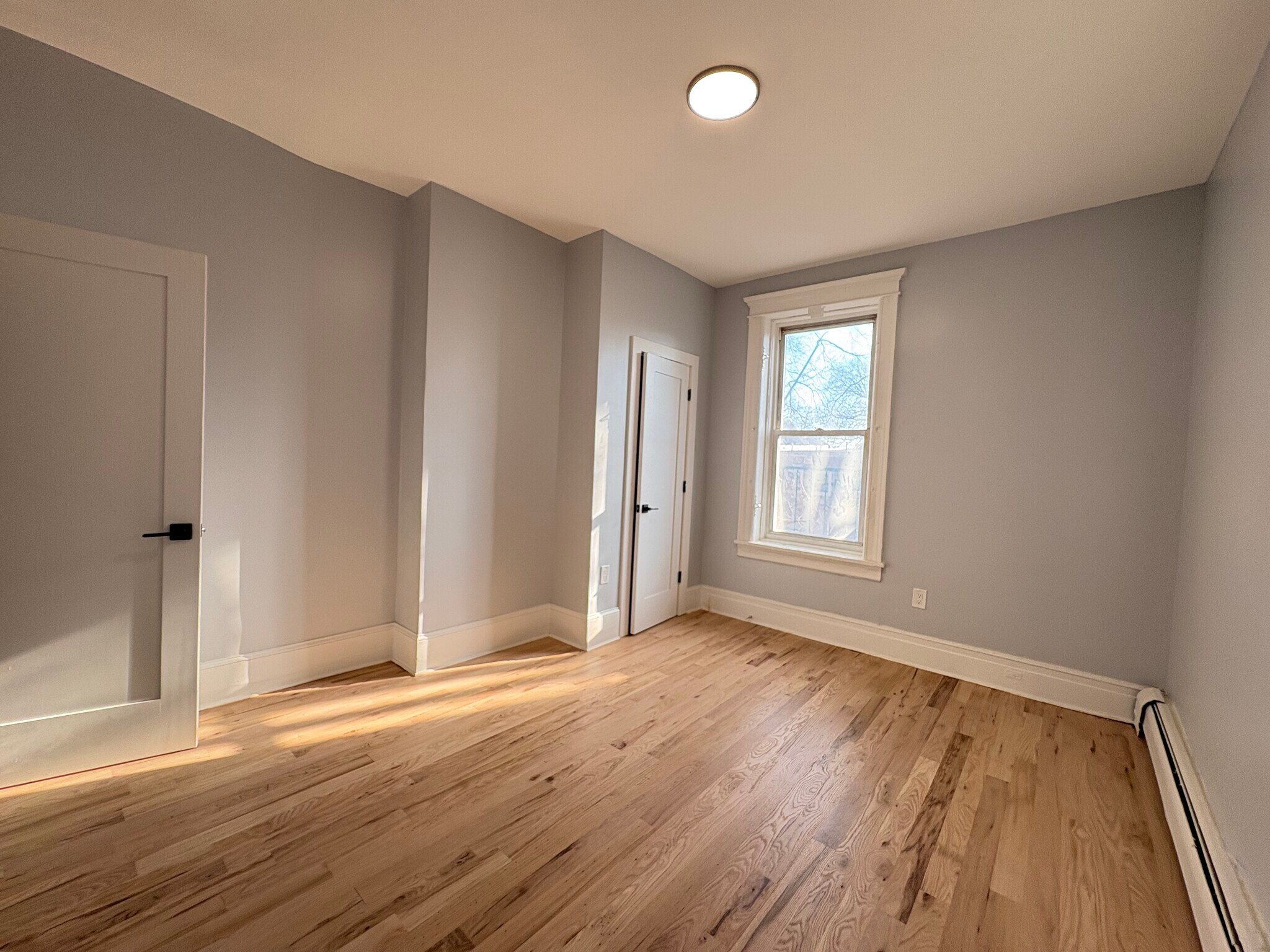 81 Bostwick Ave 3R - 76A Bostwick Ave
