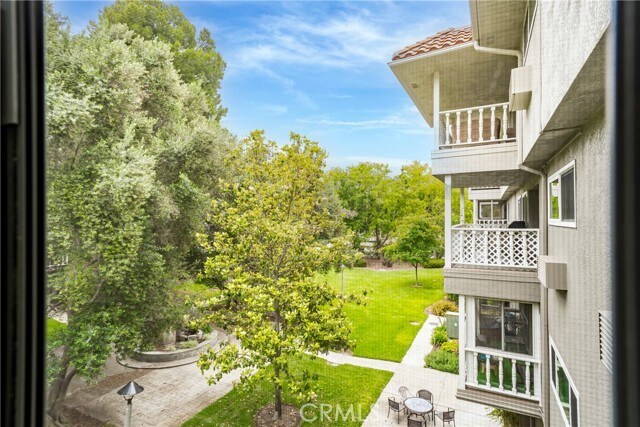 Building Photo - 2404 Via Mariposa W