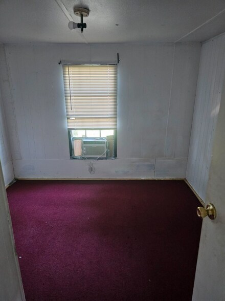Building Photo - 1801 S Business 45