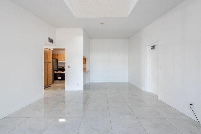 Building Photo - 3612 Alder Dr