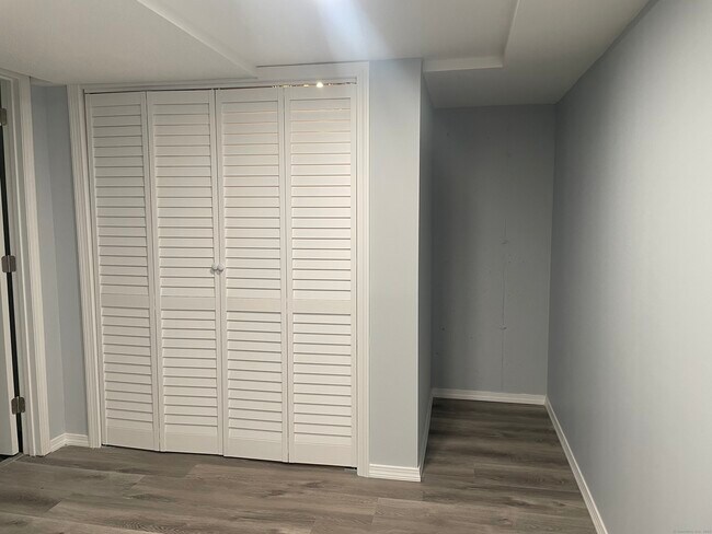 Building Photo - 173 Foxbridge Village Rd