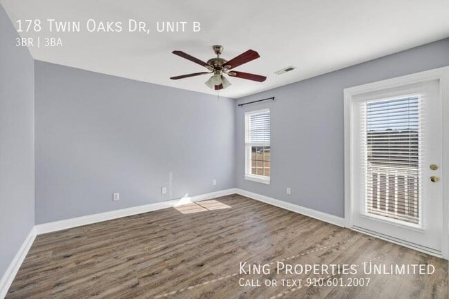 Building Photo - 178 Twin Oaks Dr