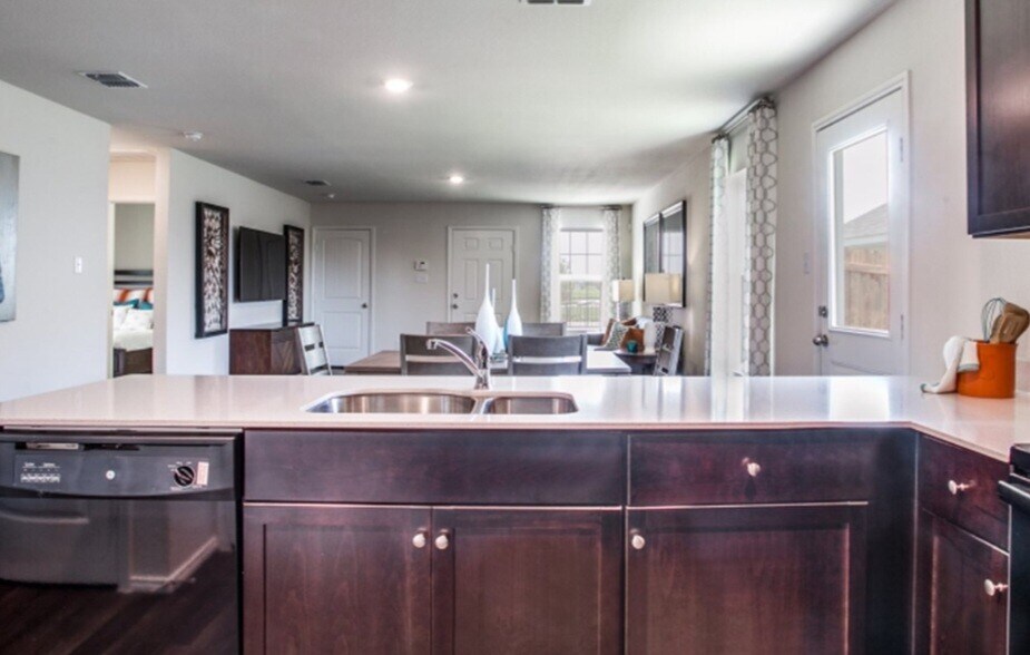 Building Photo - 7316 Gray Wolf Ln