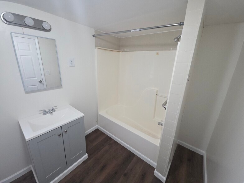 Building Photo - 240 Marshall St