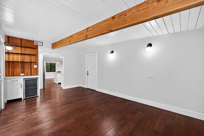 Building Photo - Not your average Davis rental.