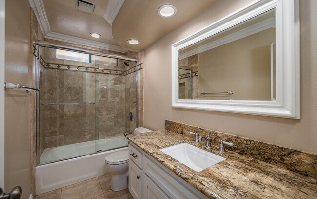 Building Photo - Beautiful 4 Bedroom Home on Cul-de-sac