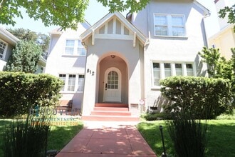 Building Photo - Trestle Glen Three Bedroom Home With Stunning Backyard