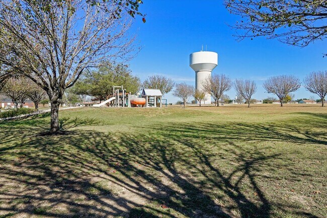 Building Photo - 2858 Southampton Way