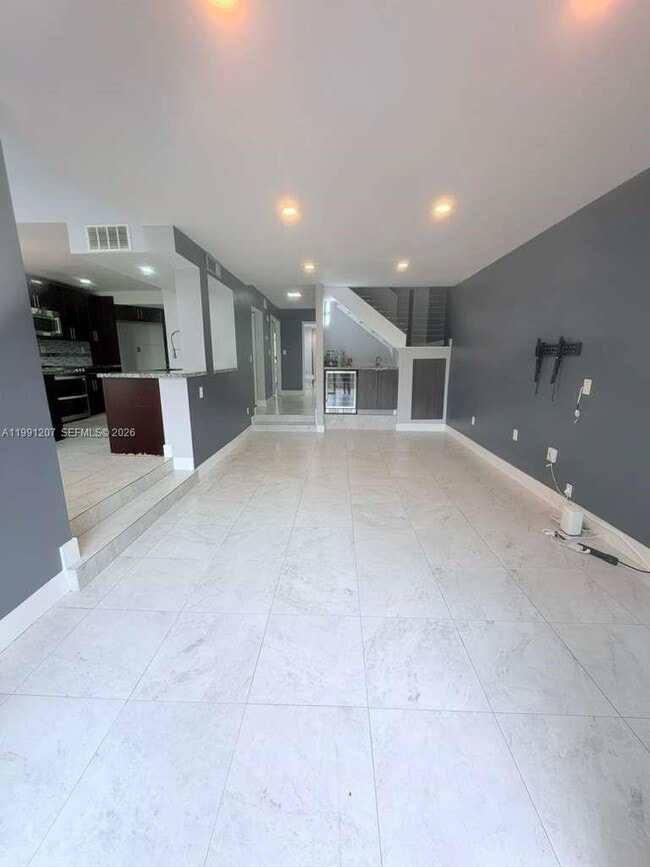 Building Photo - 8517 NW 9th Pl