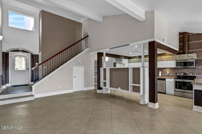 Building Photo - 6622 Dawn Dr