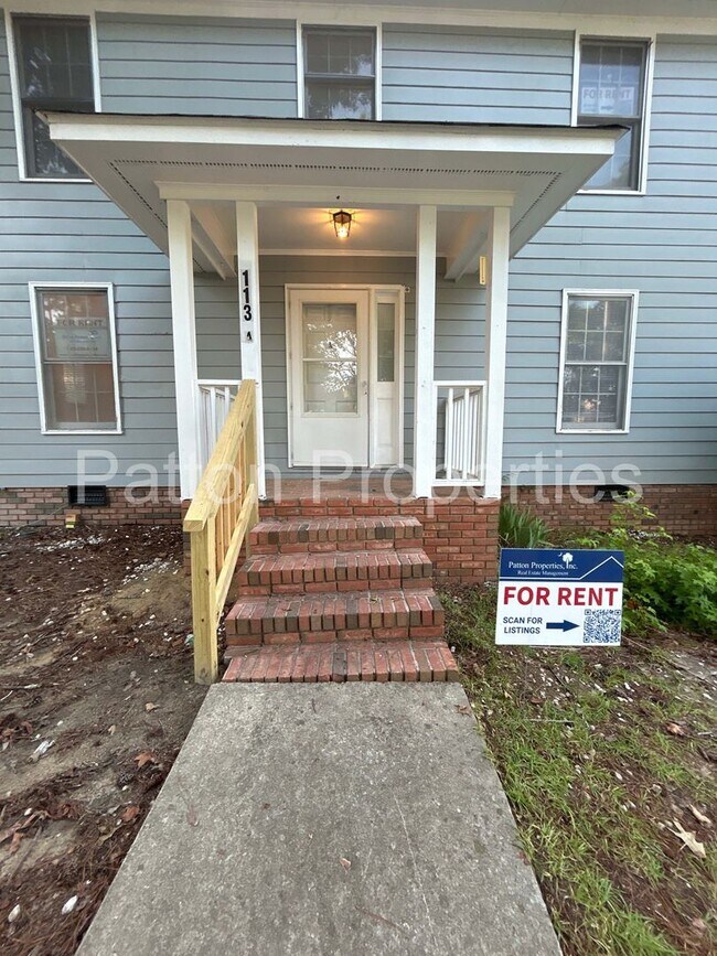 Building Photo - 113 Misty Oak Rd