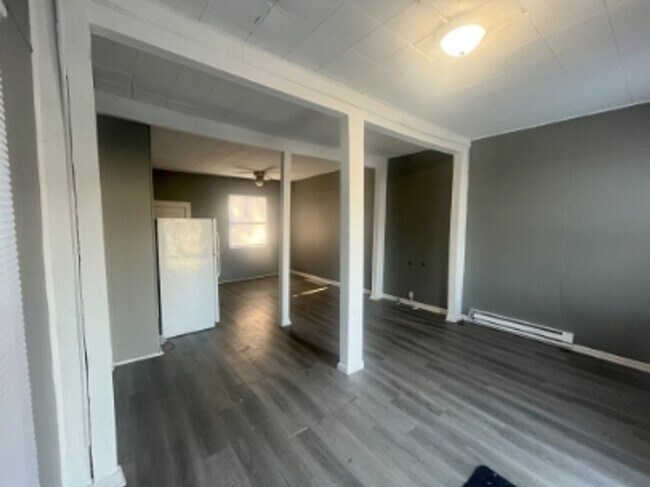 Building Photo - 2239 E 34th St