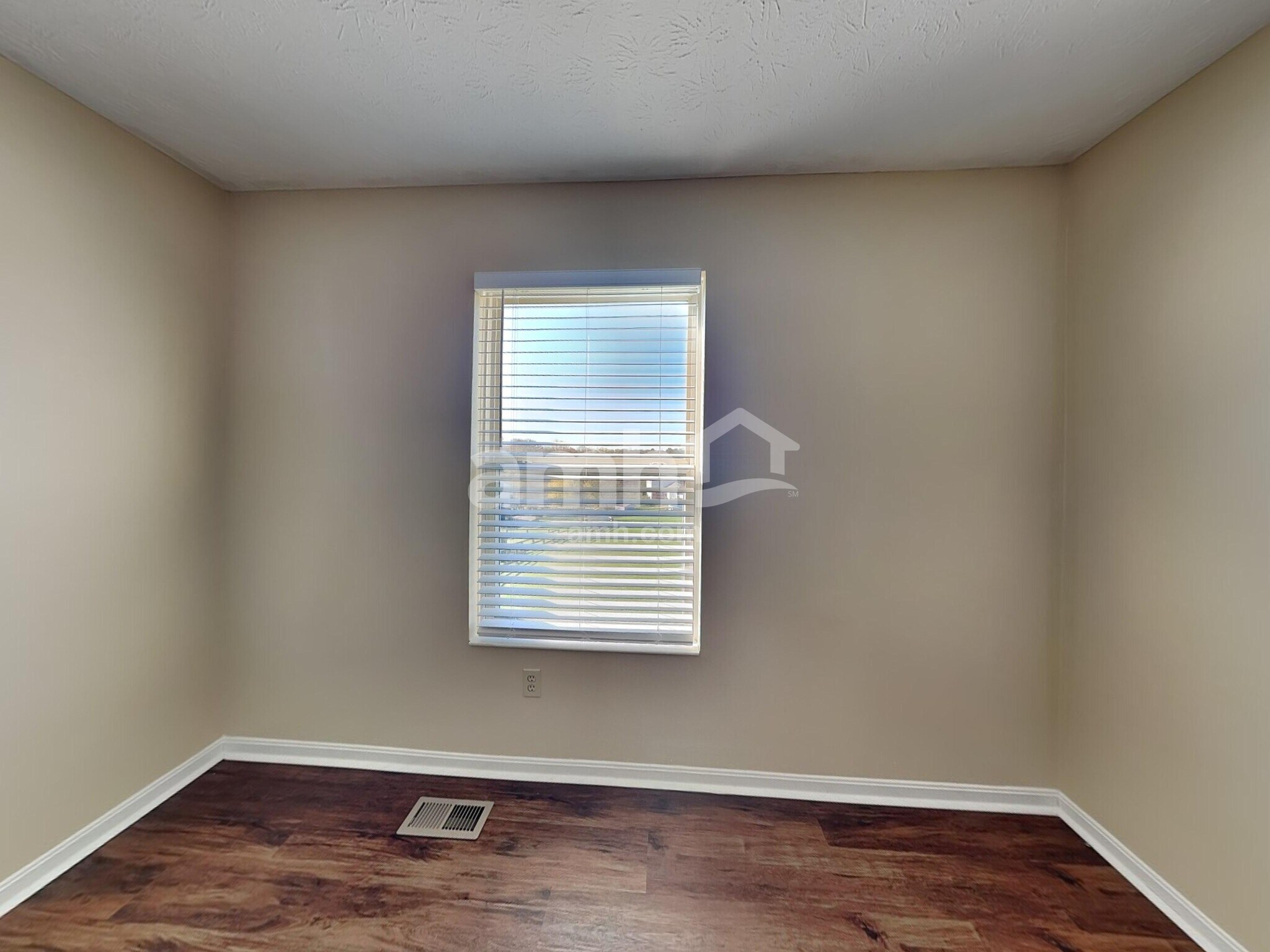 Building Photo - 5143 Christopher Dr