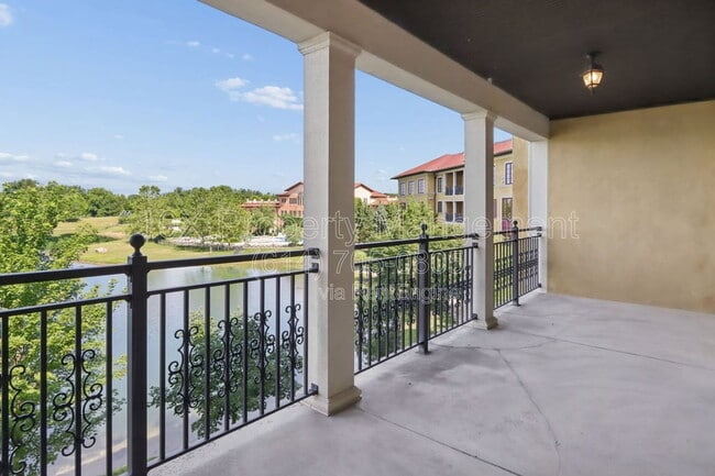 Building Photo - 9045 Terrazza S Ct