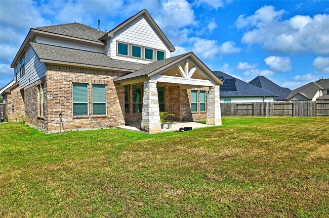 Building Photo - 6211 Shore Ridge Ct
